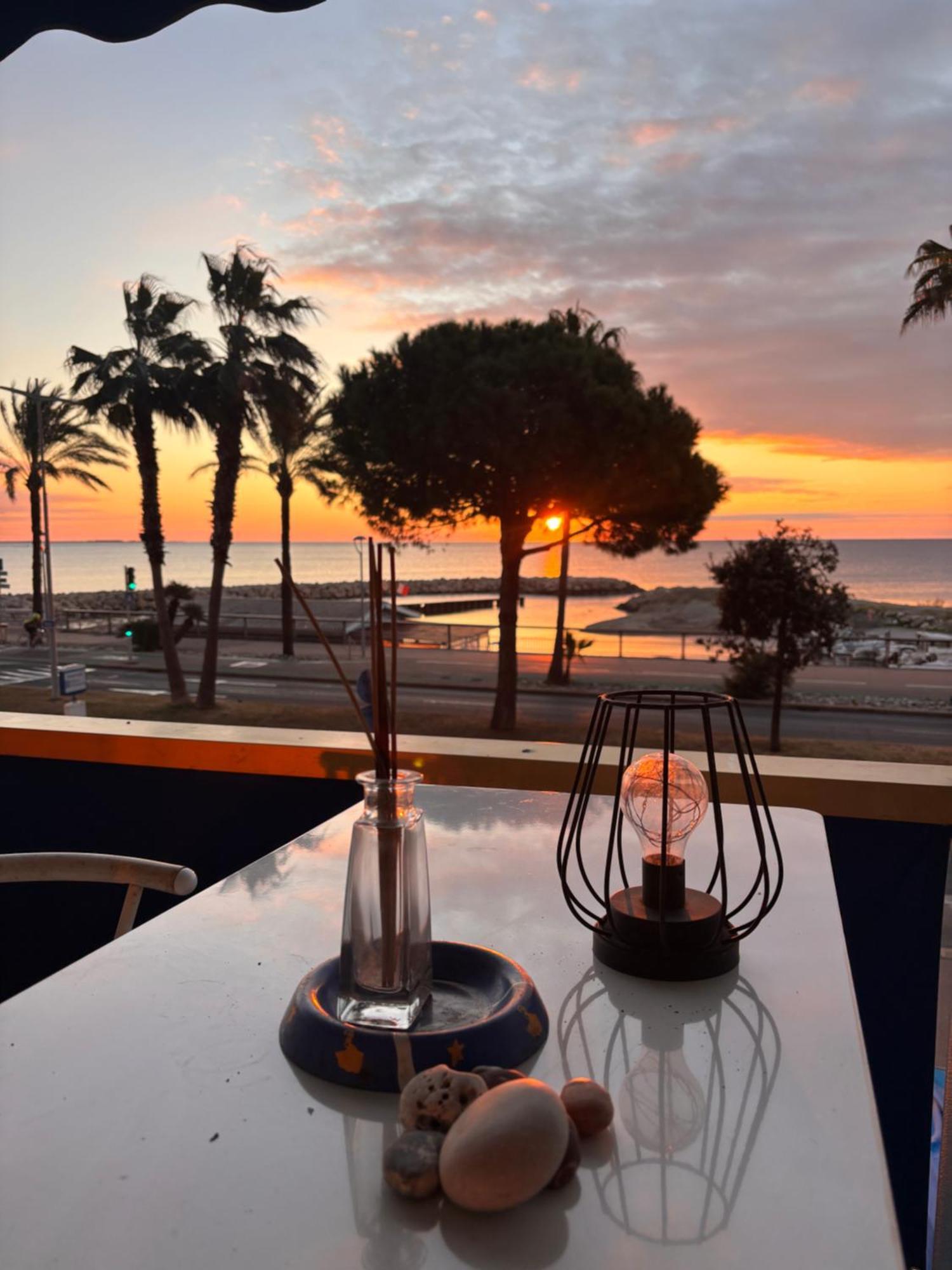 Front De Mer,Plage, Piscine, Parking كانيو سور مير المظهر الخارجي الصورة
