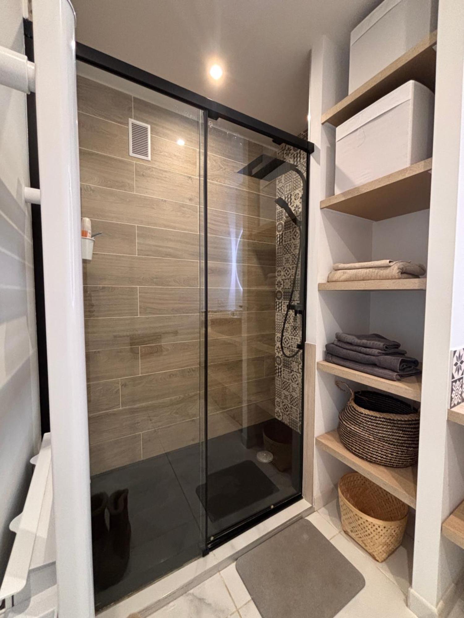 Front De Mer,Plage, Piscine, Parking كانيو سور مير المظهر الخارجي الصورة
